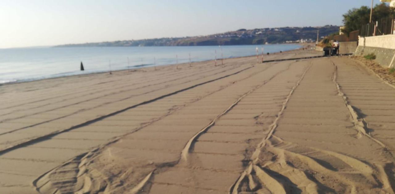 Villa Azzurra Agnone Bagni Esterno foto